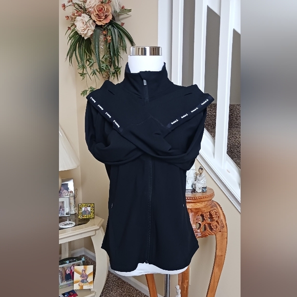 Reebok Jacket Black Size Large EUC PTP 19.5" W 26"L - Picture 3 of 12